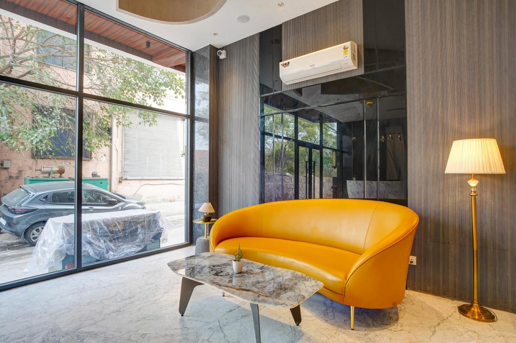 Iva Premium Delhi Airport With Airport Drop Hotel New Delhi Exterior photo